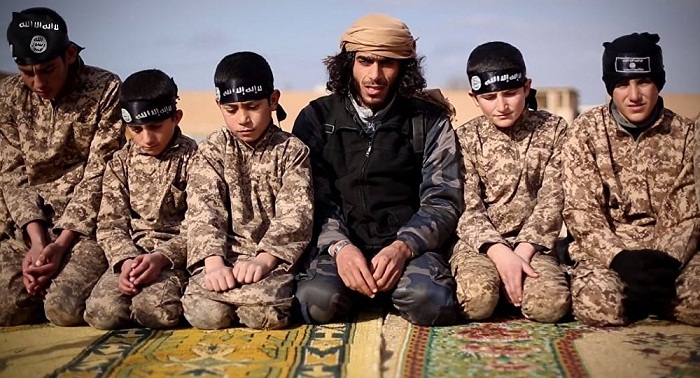 Guerre des enfants: 250.000 mineurs recrutés par des groupes armés dans le monde